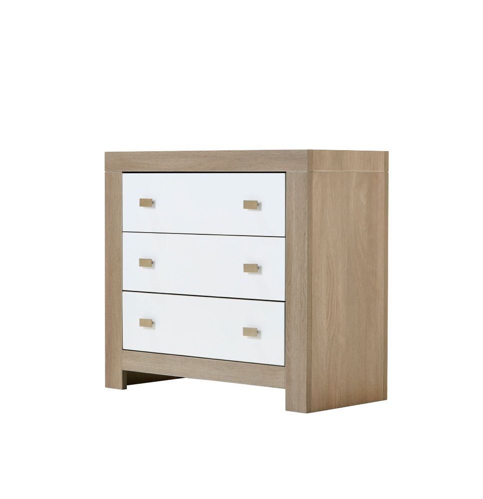 Baby discount bunting dresser