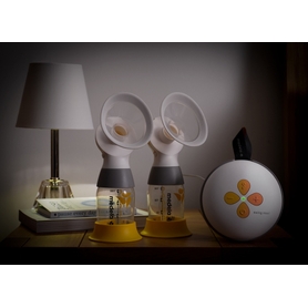 Medela Swing Maxi Double Electric Breast Pump with Bluetooth