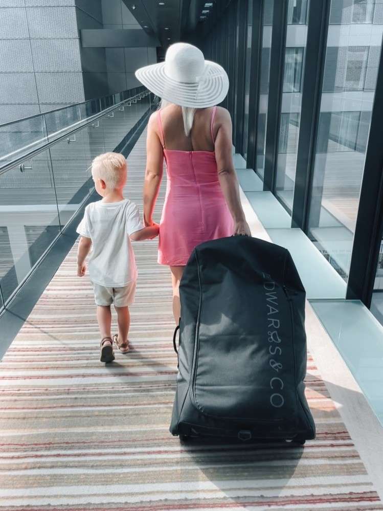 Edwards & Co Olive & Oscar Travel Bag Baby Bunting NZ