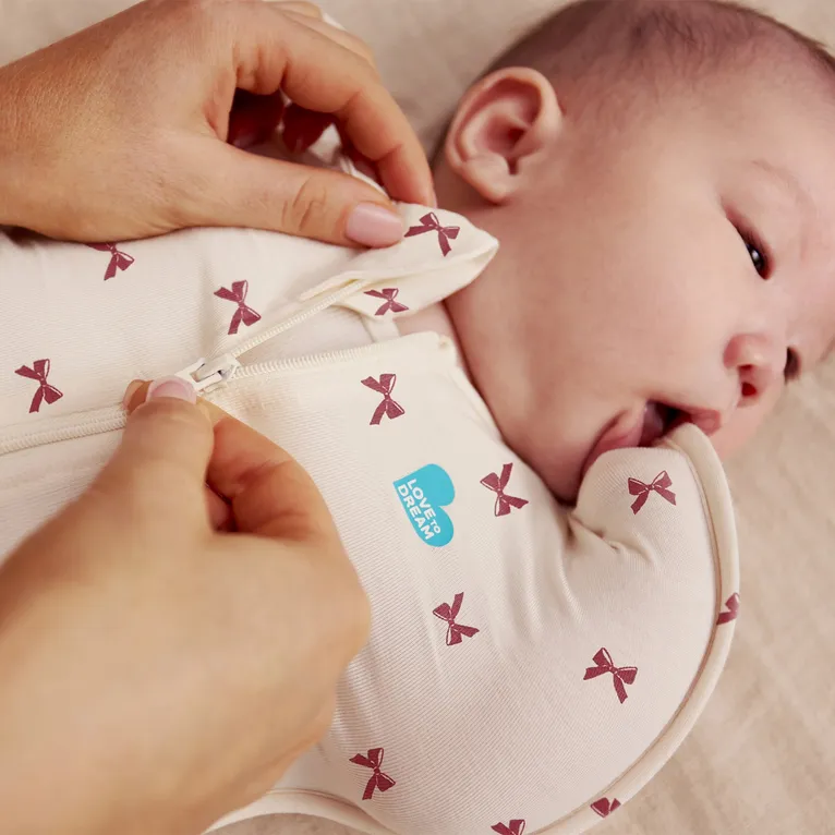 Love To Dream Swaddle Up 1.0 Tog Bows Cream Size Newborn