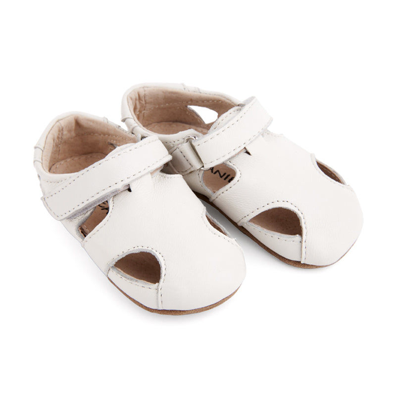 Baby best sale bunting shoes