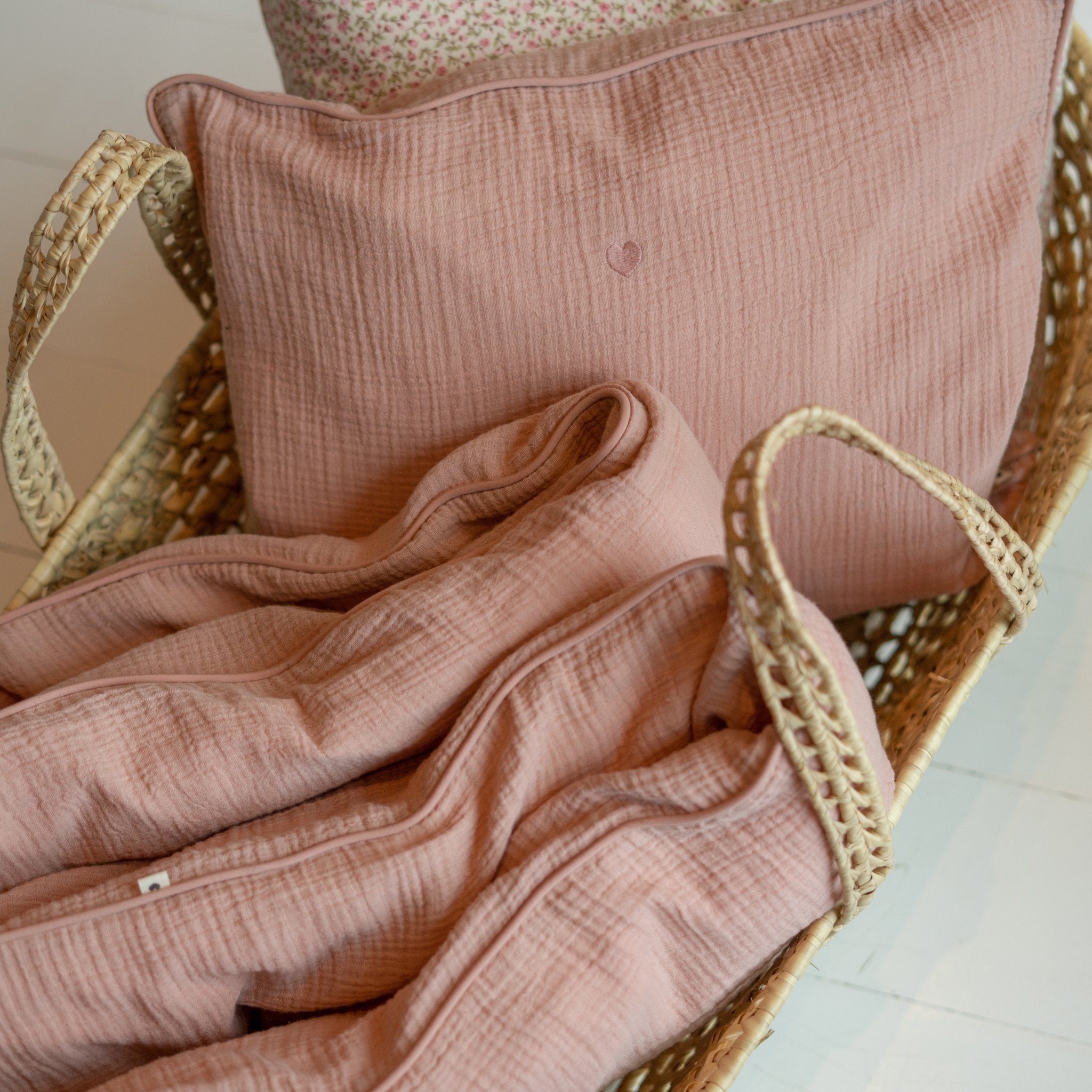 Bibs Bedding 70x100cm Blush Cot Baby Bunting AU