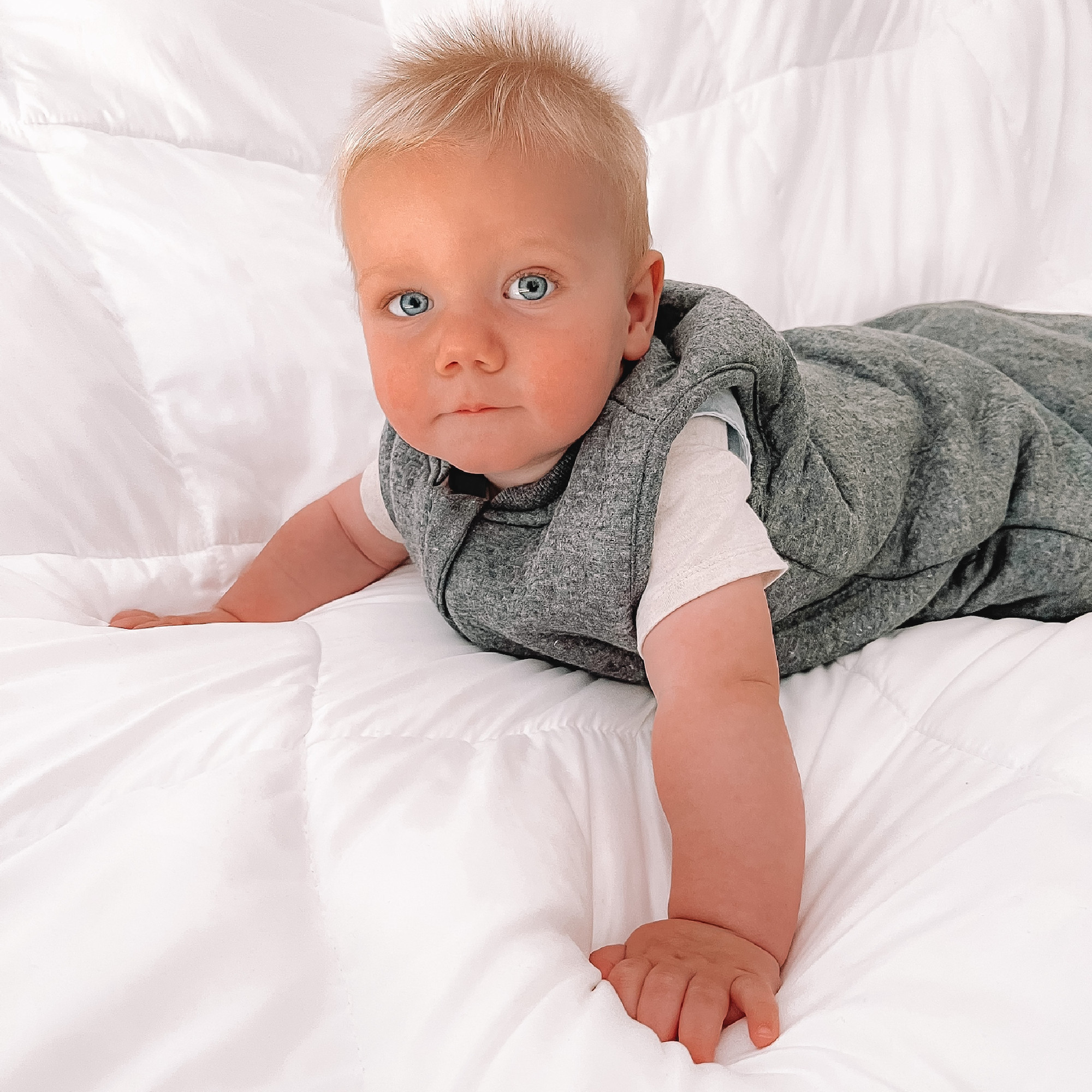 Baby Studio Sleeping Bag Sleeveless Cotton Charcoal/Hugs Equals Love