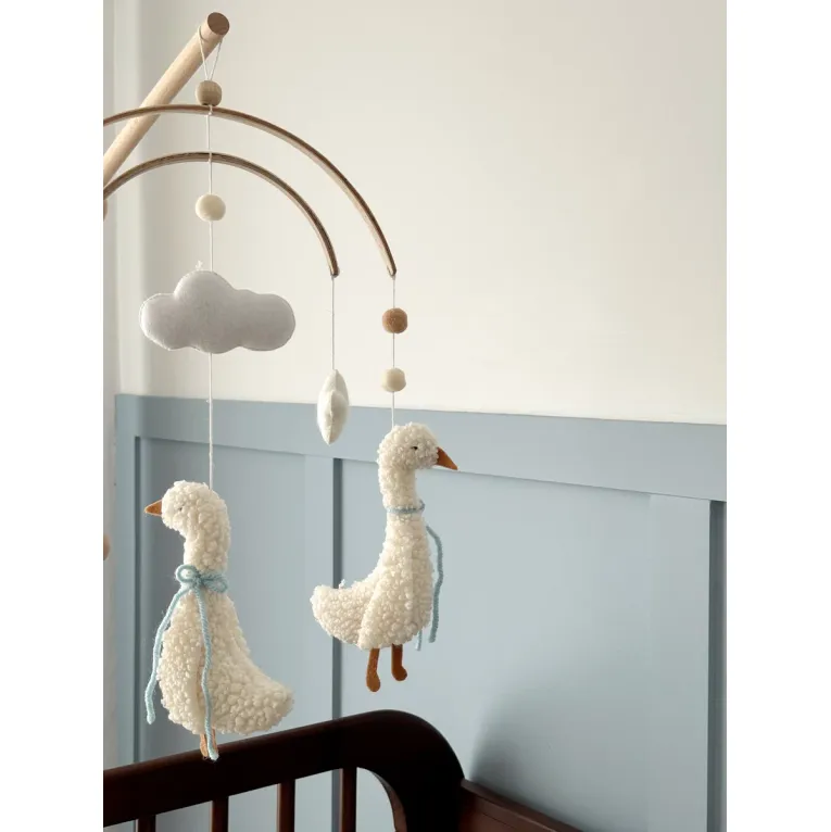 Roomi and Me Three Little Ducks Mobile with Wooden Stand - Blue